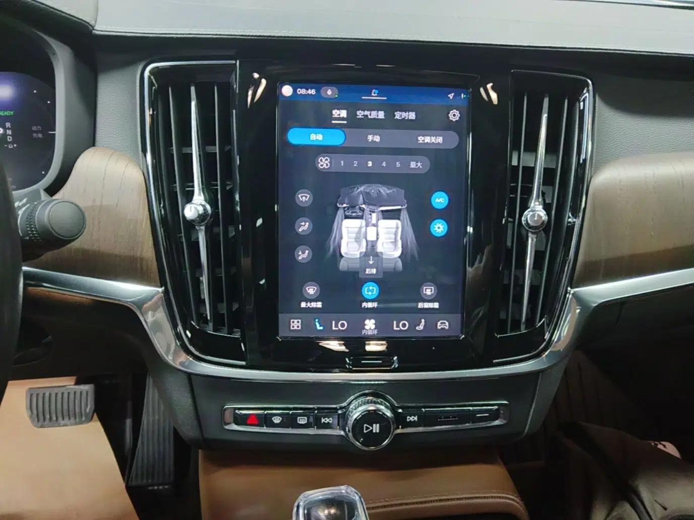 Volvo S90 New Energy 2022 Facelift T8 E-Drive Hybrid Intelligent Luxury Edition — миниатюра 15