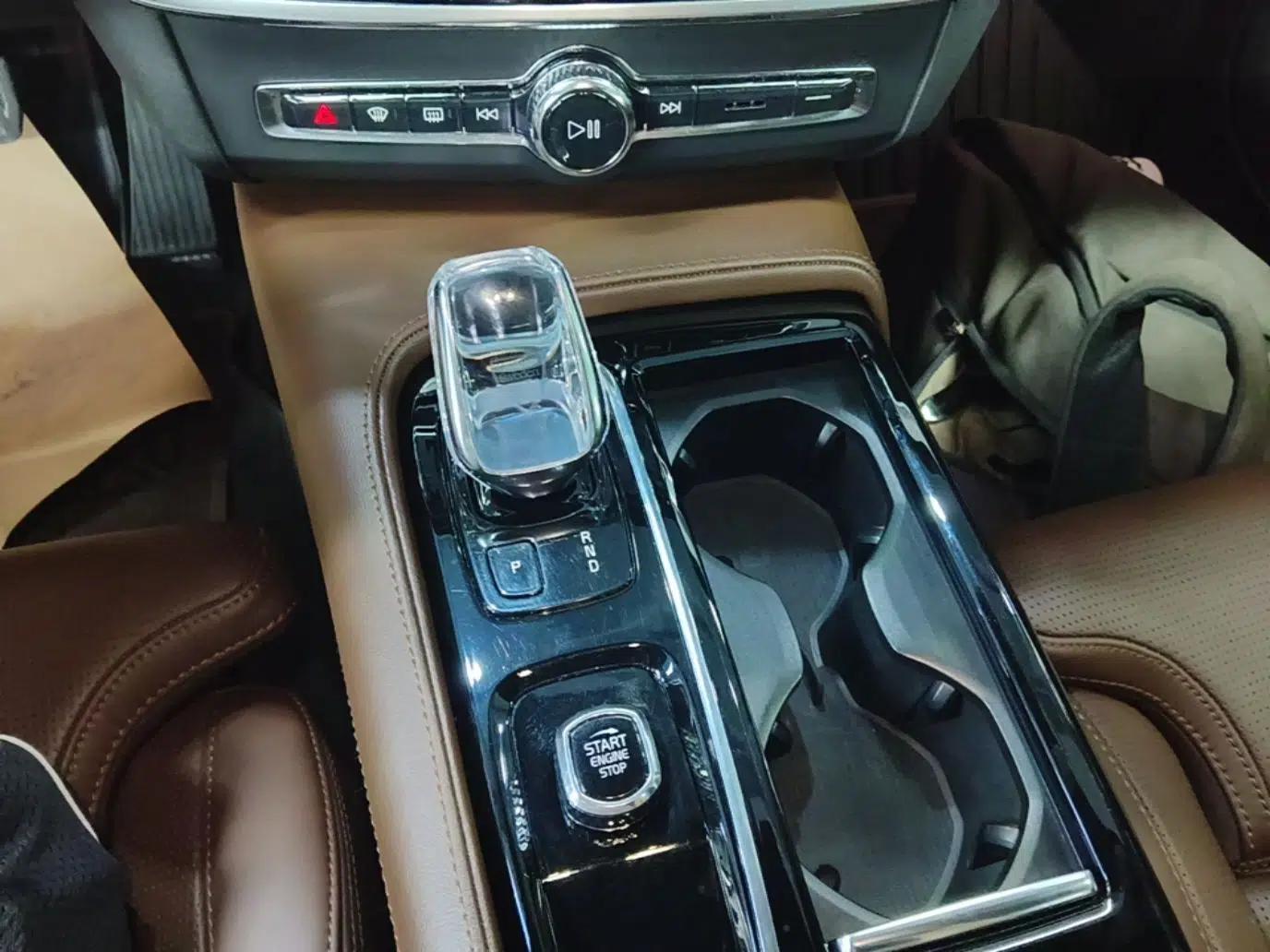 Volvo S90 New Energy 2022 Facelift T8 E-Drive Hybrid Intelligent Luxury Edition — миниатюра 16