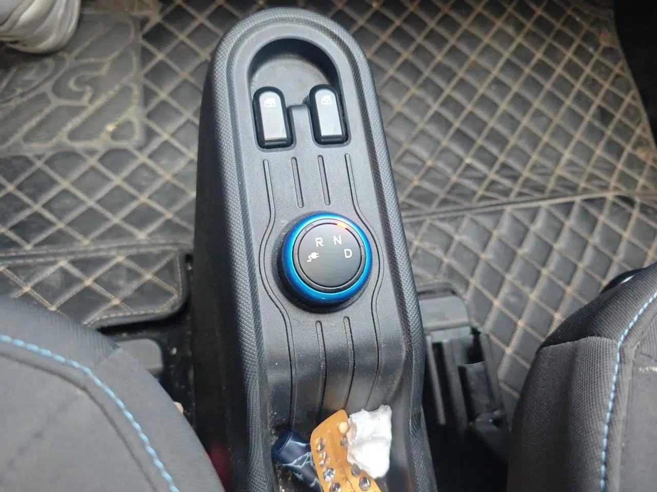 Wuling Hongguang MINIEV 2020 Enjoyment Model Lithium Iron Phosphate — миниатюра 14