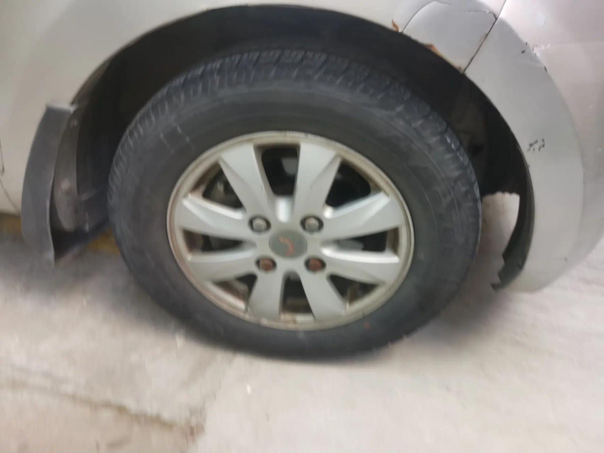 Wuling Hongguang 2013 1.5L Base Version — миниатюра 8
