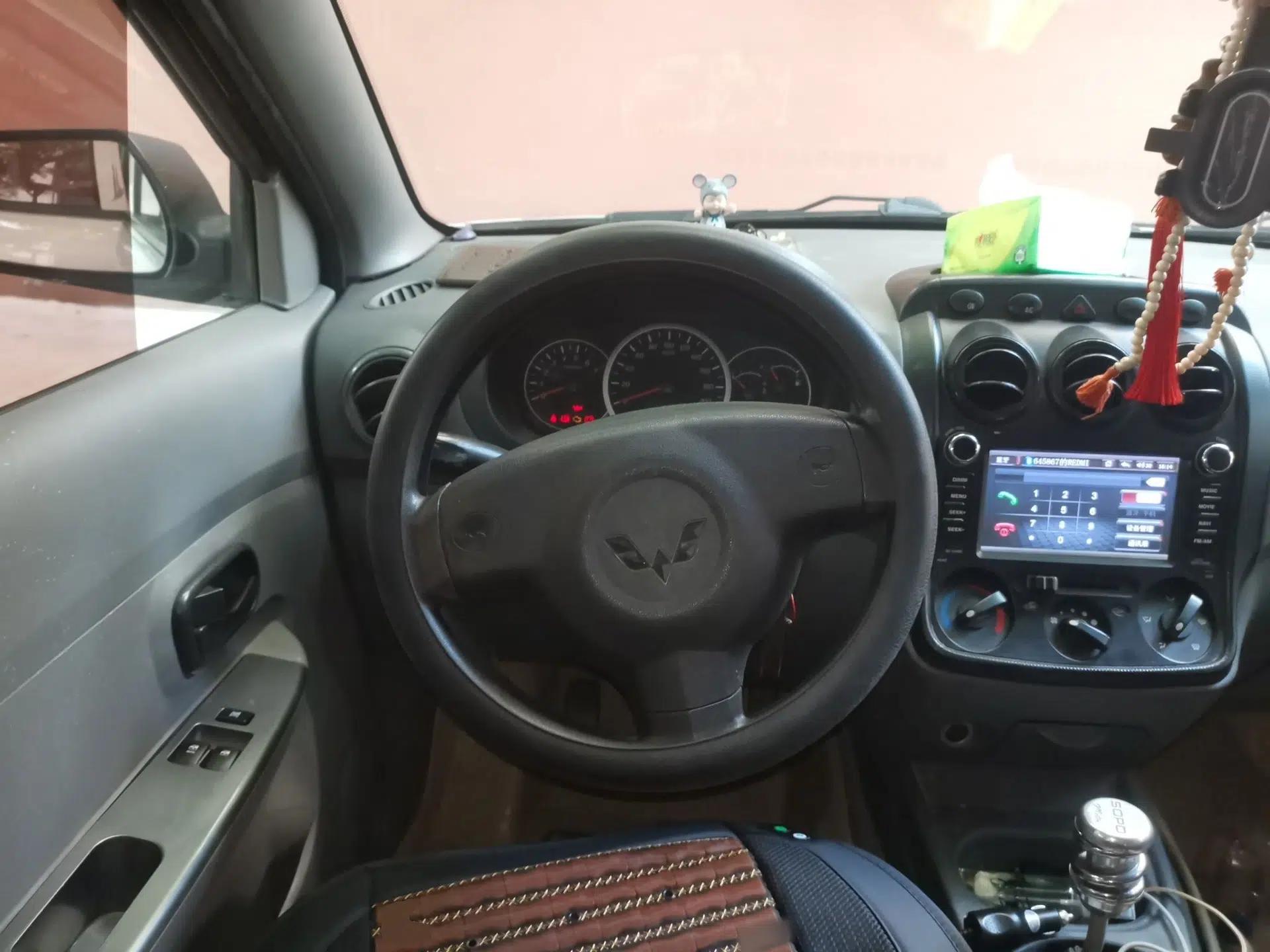 Wuling Hongguang 2013 1.5L Base Version — миниатюра 10