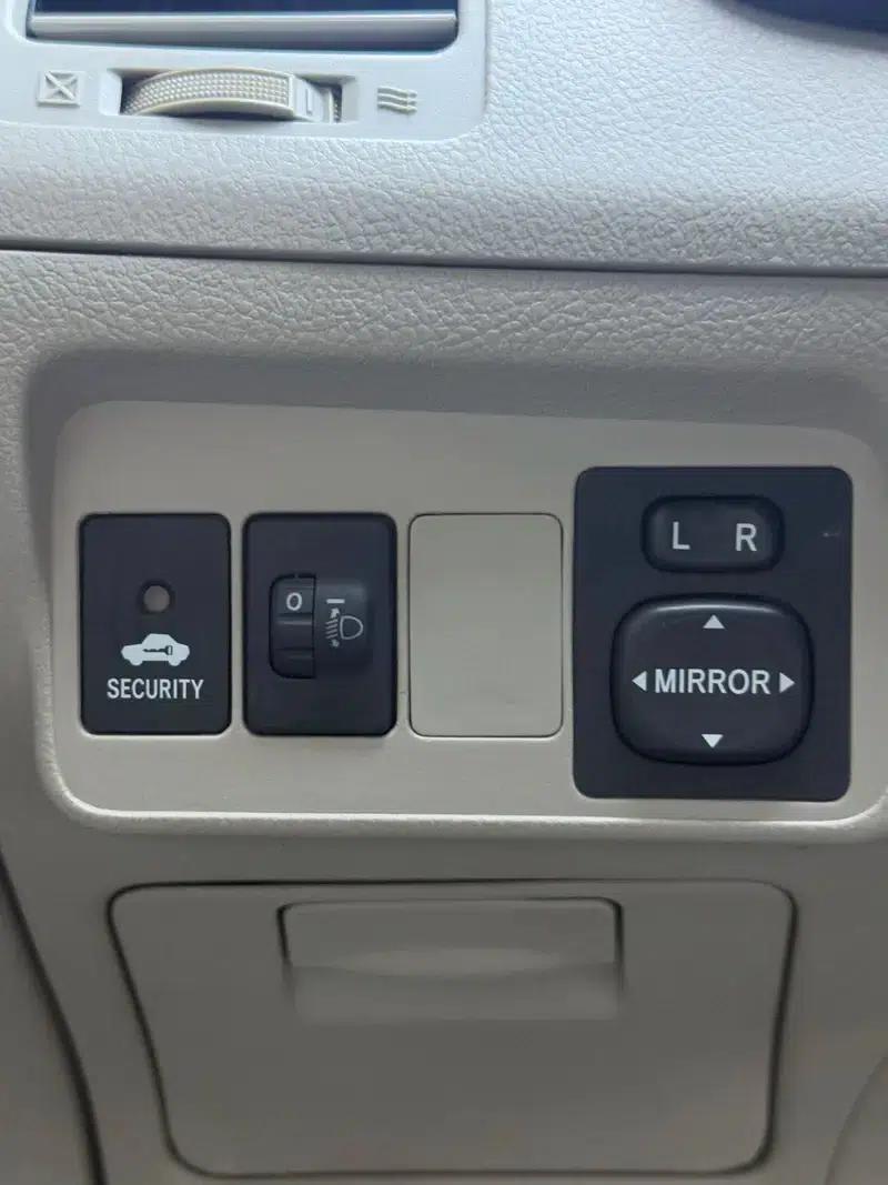 2011 Corolla 1.8L CVT GL-i — миниатюра 8