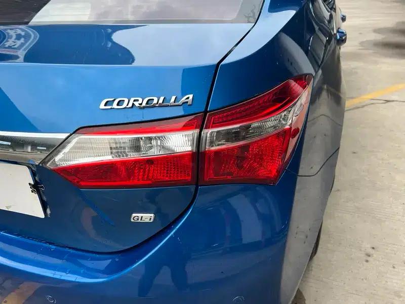 2014 Corolla 1.6L CVT GL-i — миниатюра 15