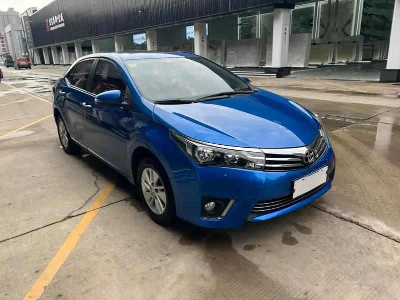 2014 Corolla 1.6L CVT GL-i — миниатюра 3