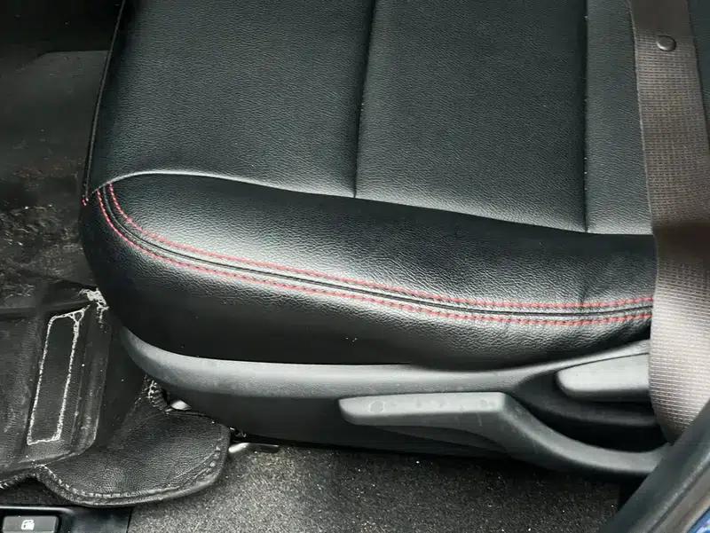 2014 Corolla 1.6L CVT GL-i — миниатюра 33