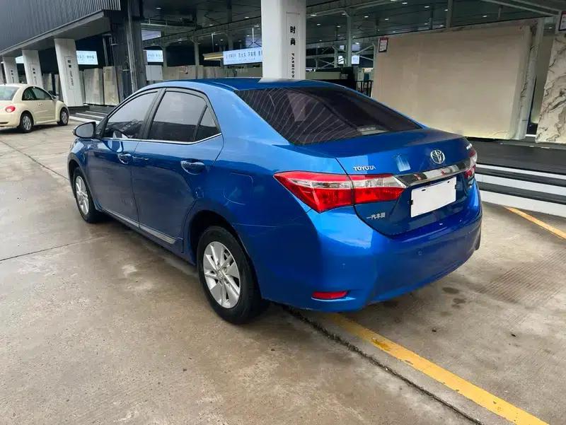 2014 Corolla 1.6L CVT GL-i — миниатюра 5