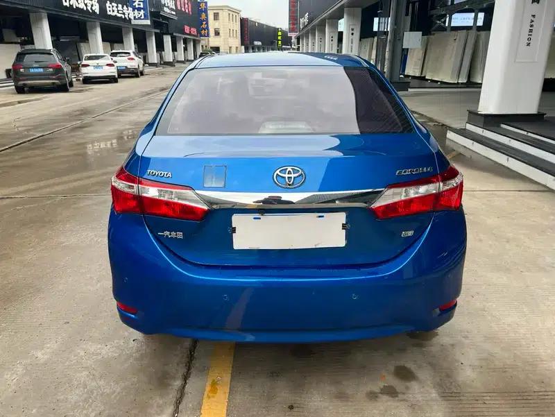 2014 Corolla 1.6L CVT GL-i — миниатюра 6