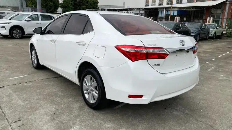 2014 Corolla 1.6L CVT GL — миниатюра 4