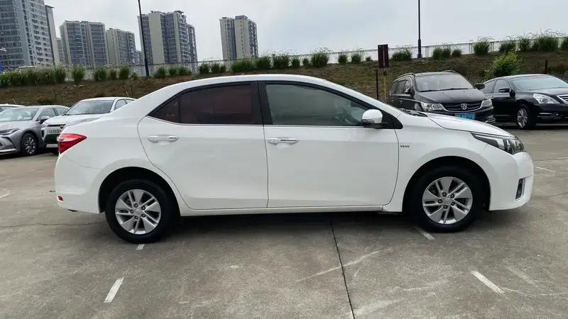 2014 Corolla 1.6L CVT GL — миниатюра 7