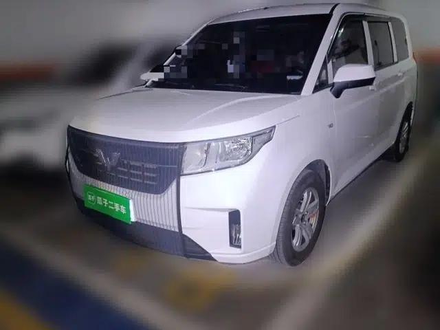 Wuling Hongguang PLUS 2021 Commercial Version 1.5L Manual Standard Edition 7-Seater
