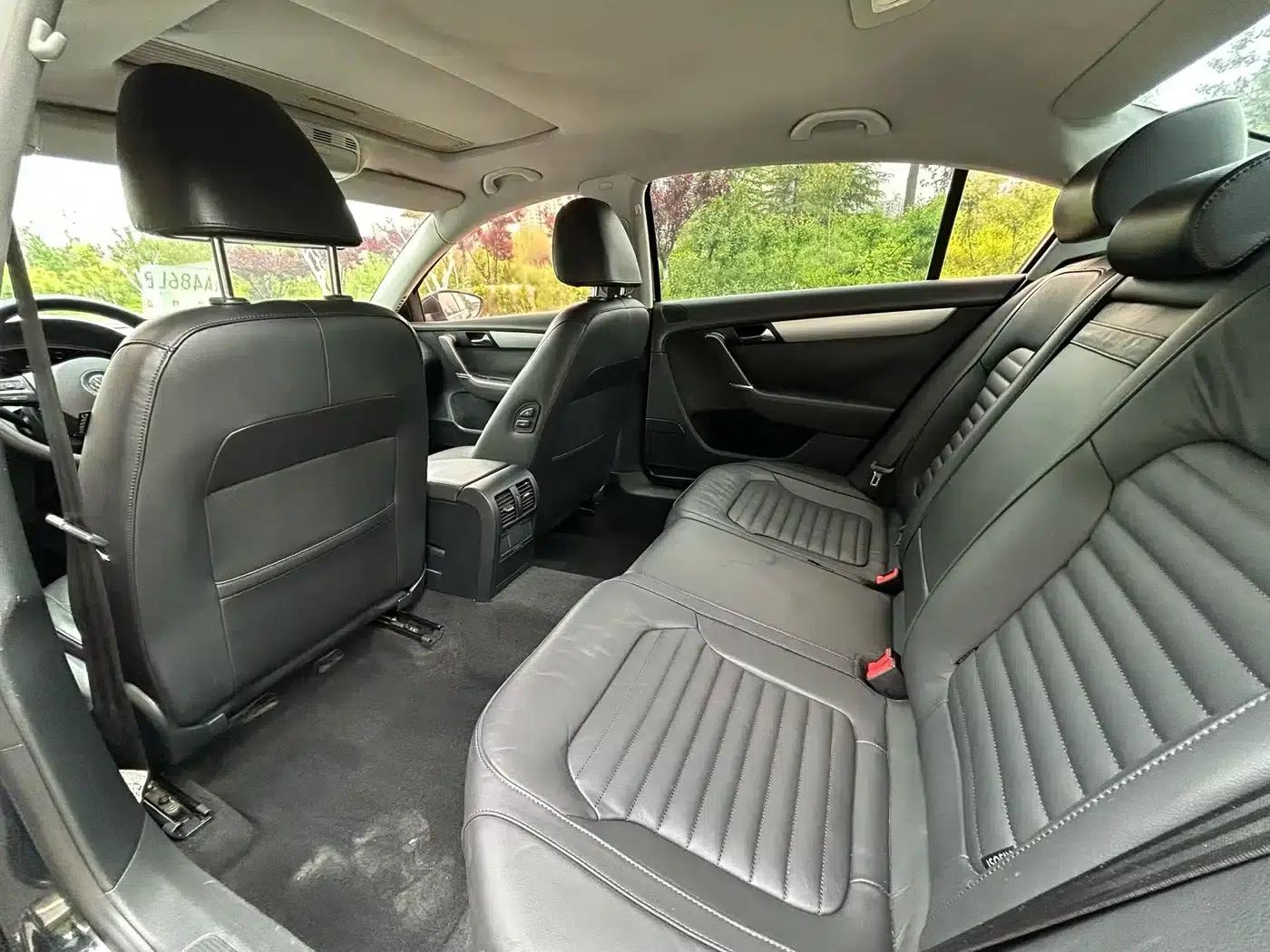 2013 Volkswagen Passat 1.8TSI Leading Edition — миниатюра 4