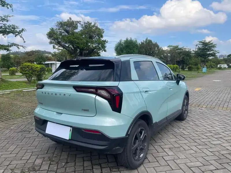 Geely Geometry E Firefly 2022 Model 320KM Cute Tiger — миниатюра 6