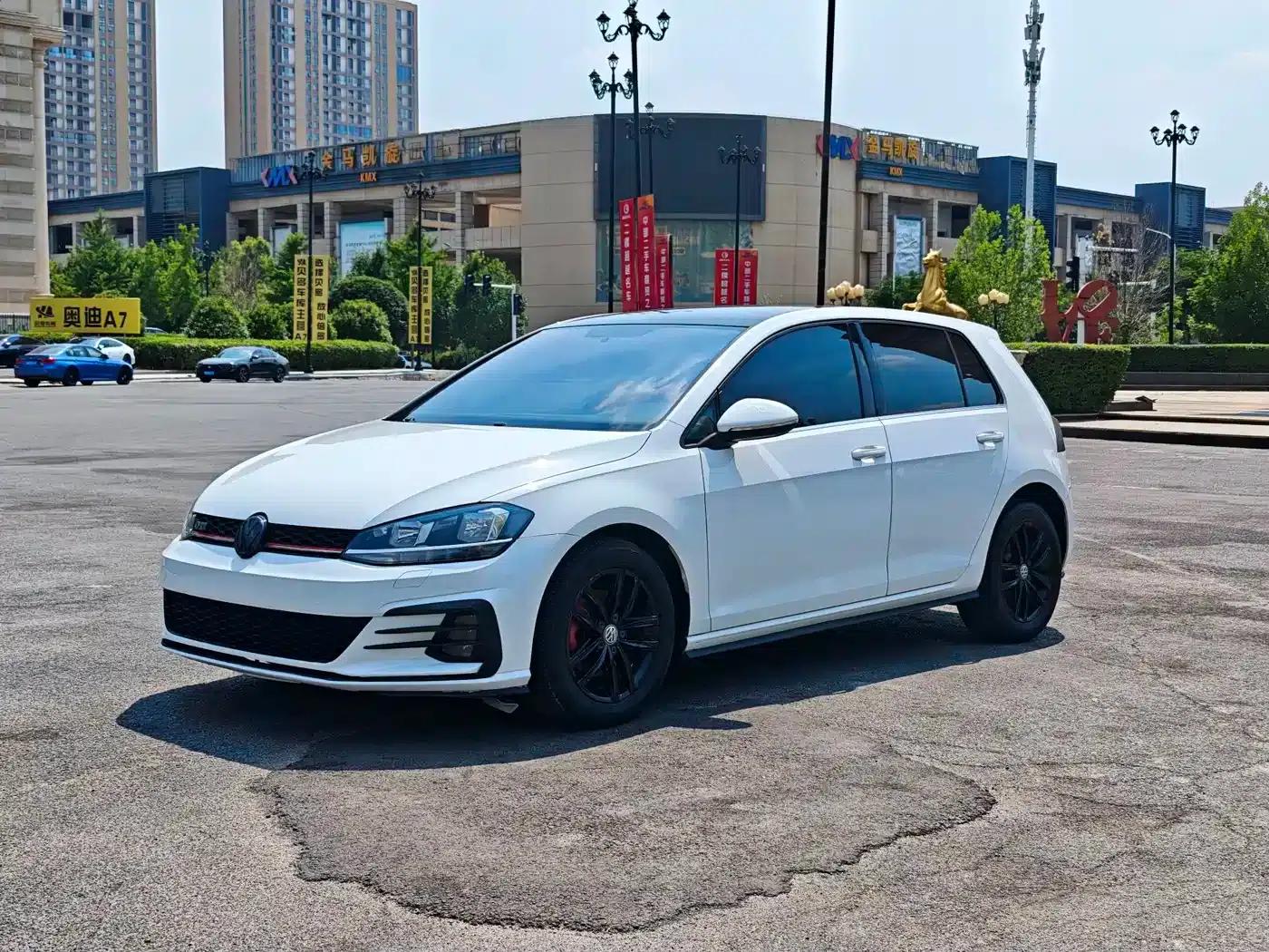 2018 Golf 230TSI Automatic Comfort — миниатюра 1