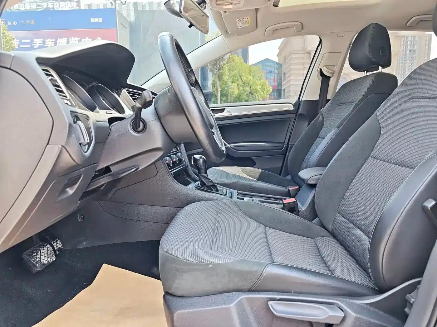 2018 Golf 230TSI Automatic Comfort — миниатюра 4