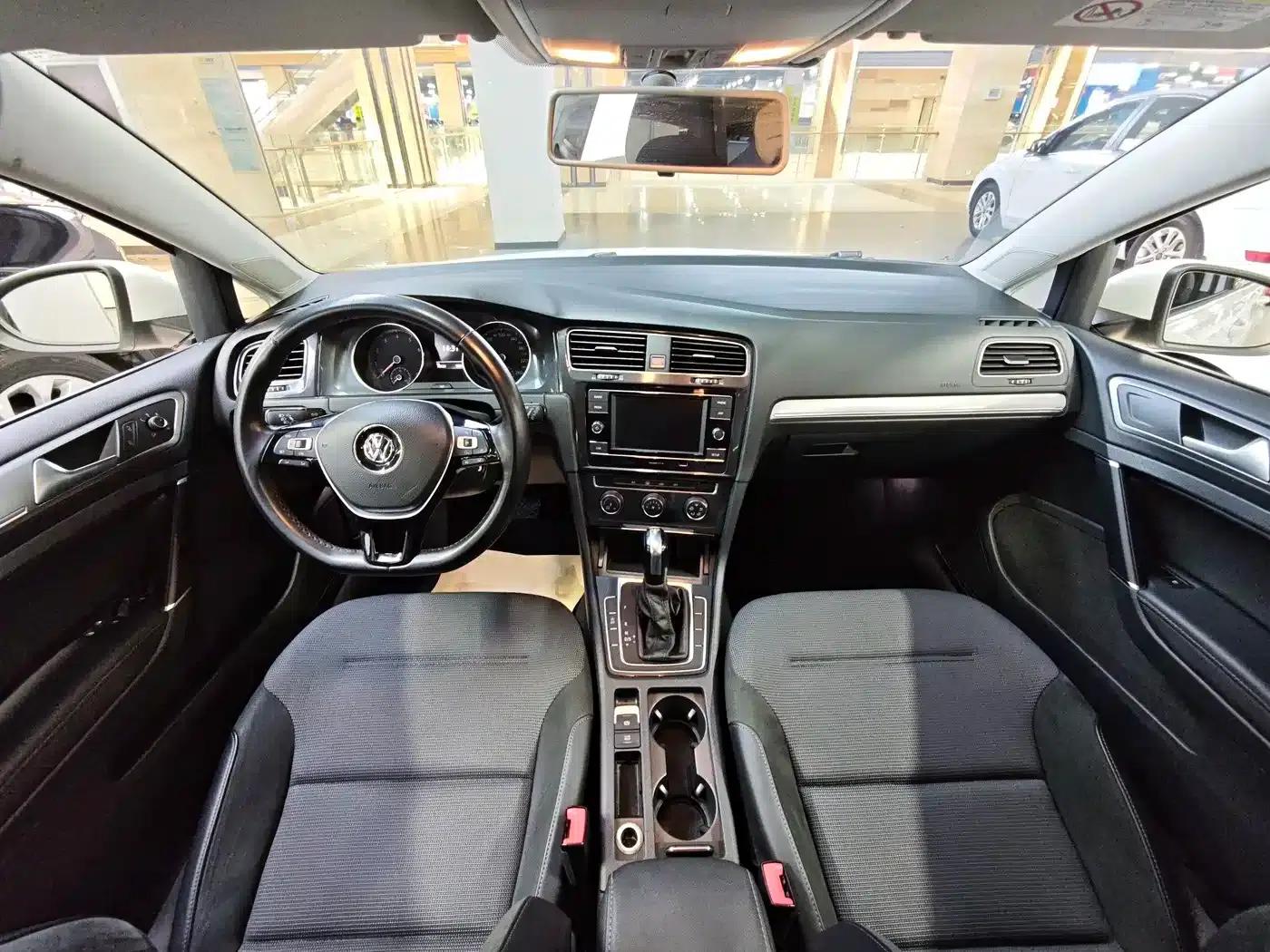 2018 Golf 230TSI Automatic Comfort — миниатюра 6