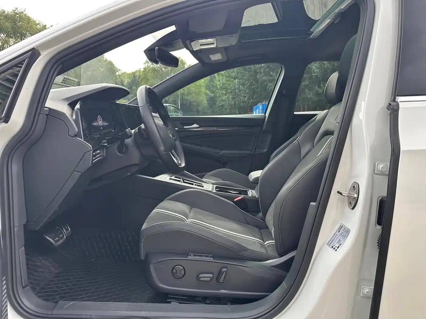 2021 Golf 280TSI DSG R-Line — миниатюра 4