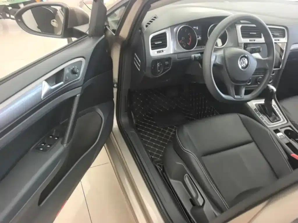 2016 Golf 1.6L Automatic Fashion Edition — миниатюра 16