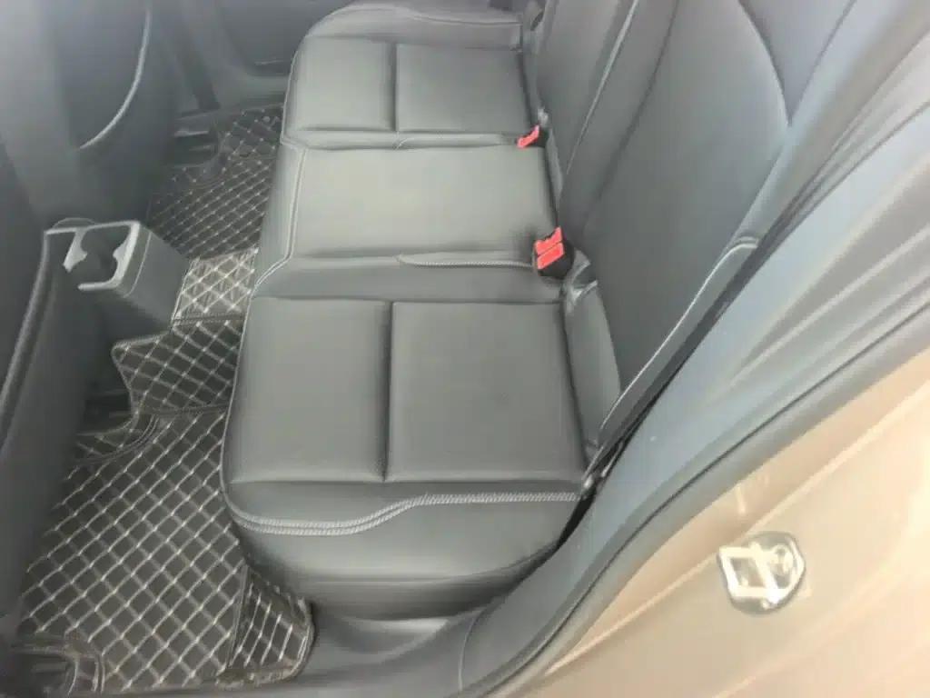 2016 Golf 1.6L Automatic Fashion Edition — миниатюра 17