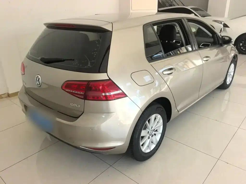 2016 Golf 1.6L Automatic Fashion Edition — миниатюра 7