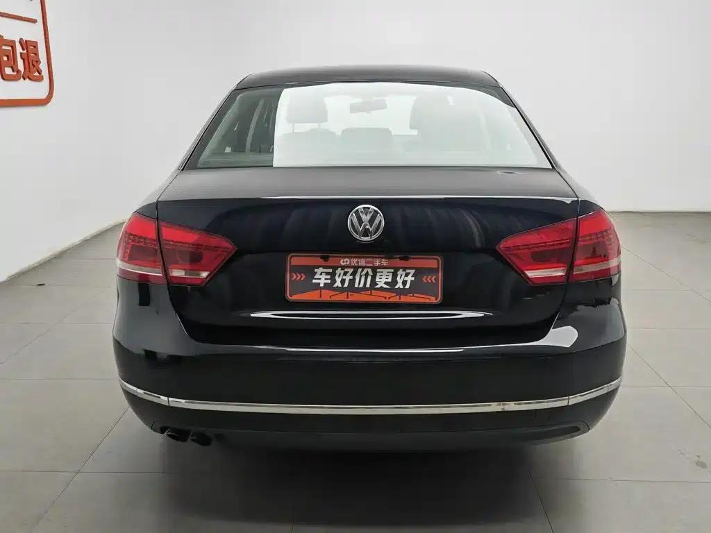 2014 Passat 1.8TSI DSG Premium Edition — миниатюра 4
