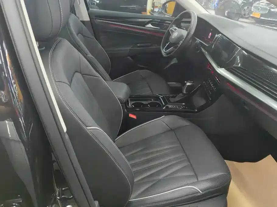 2022 Passat 330TSI Premium Edition — миниатюра 8