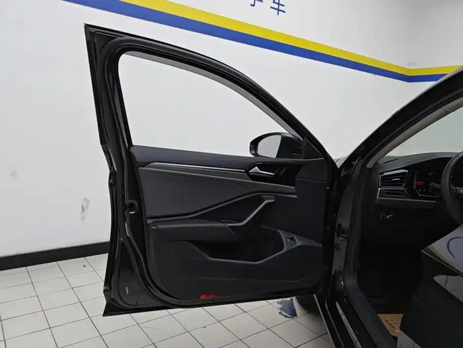 2021 Volkswagen Sagitar 280TSI DSG Super Edition — миниатюра 7