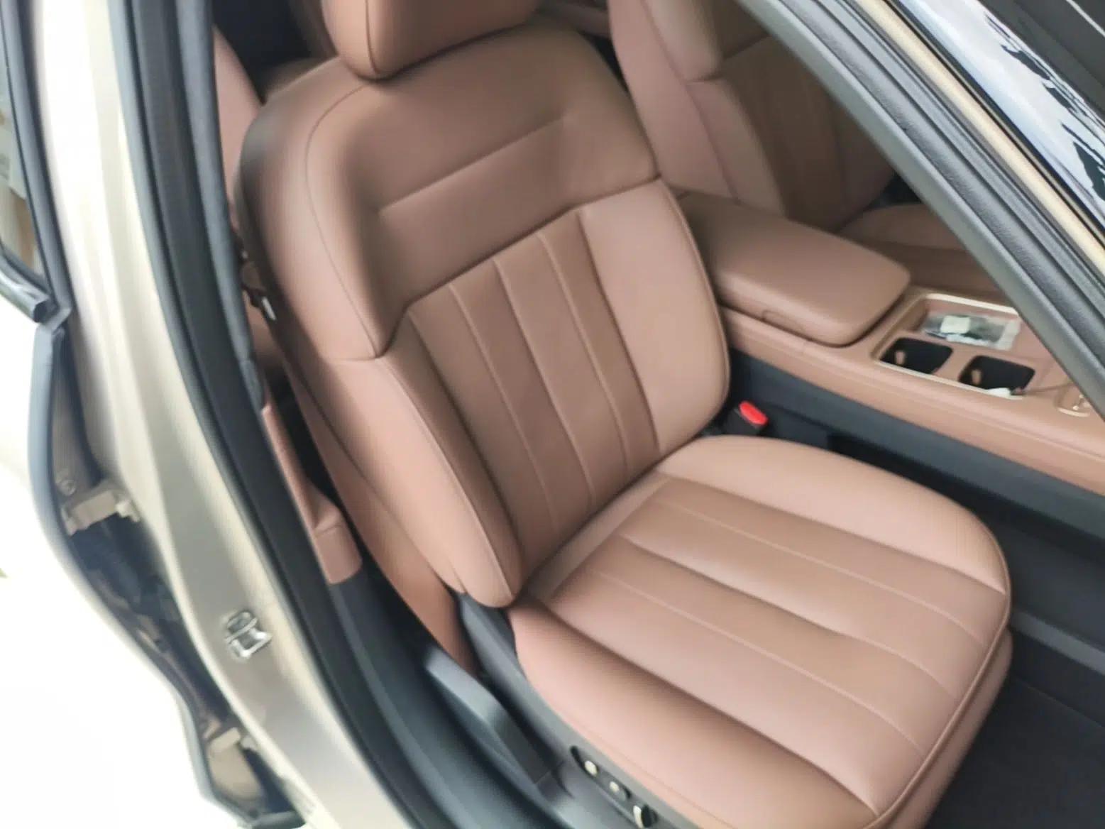 Nio ES8 2023 75 kWh Executive Edition — миниатюра 19