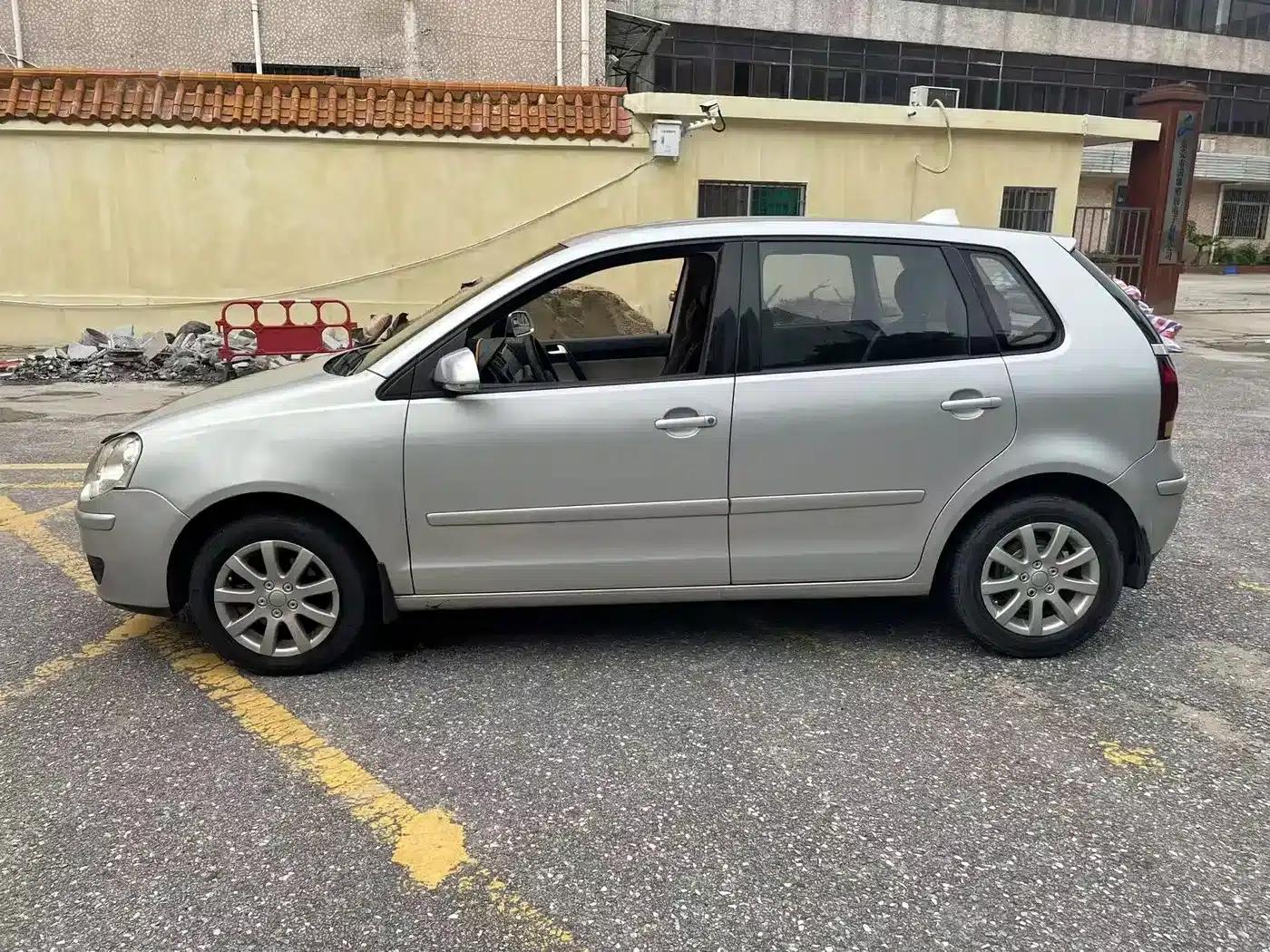 2009 Polo 1.4L Automatic Elegant Edition — миниатюра 8