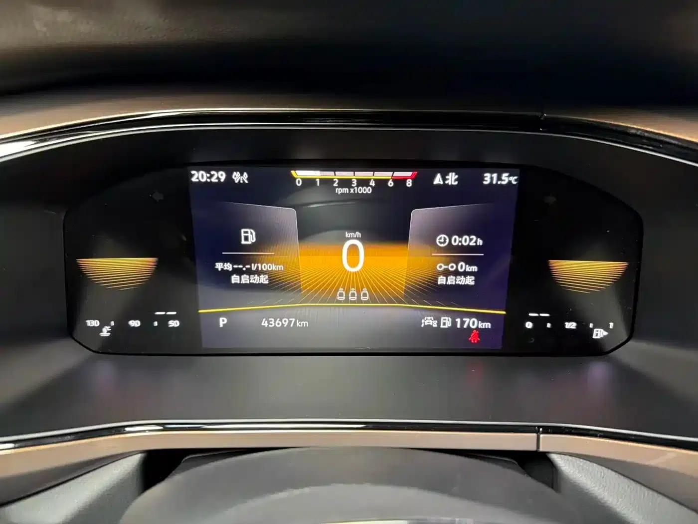 Tharu 2022 280TSI 2WD Luxury Edition — миниатюра 15