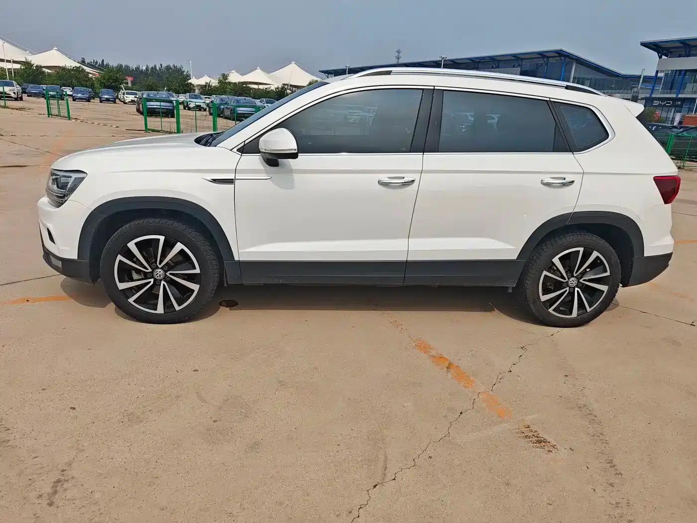 Tharu 2020 280TSI 2WD Luxury PLUS (China VI Emission Standard) — миниатюра 3