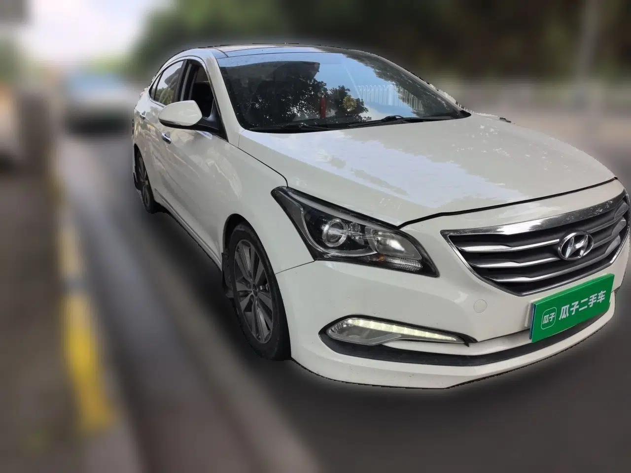 Hyundai Mistra 2016 1.8L Automatic Deluxe DLX Model — миниатюра 3