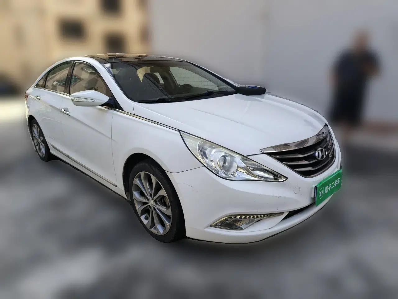 Hyundai Sonata 2014 2.0L Automatic Prestige Edition — миниатюра 3