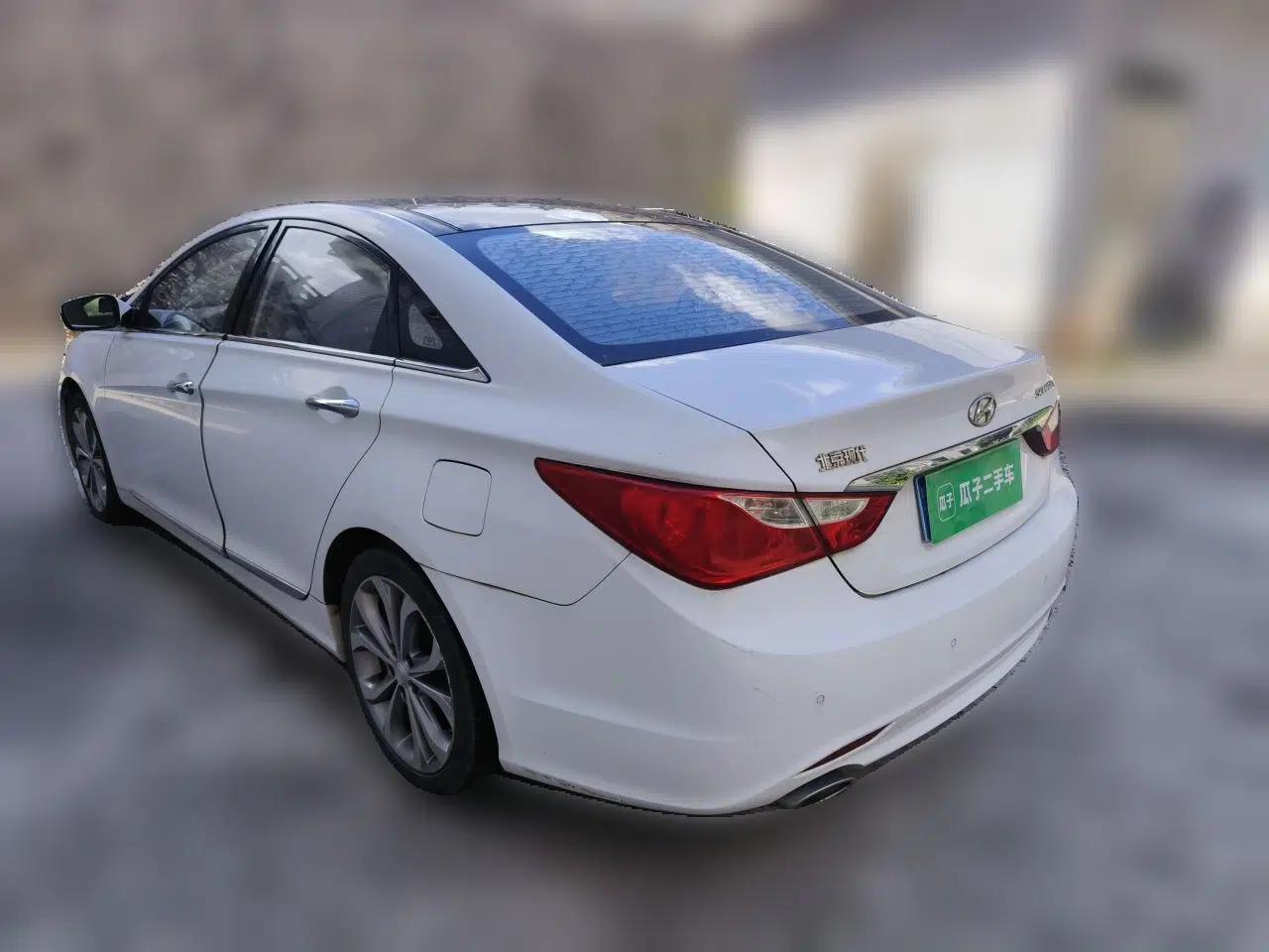 Hyundai Sonata 2014 2.0L Automatic Prestige Edition — миниатюра 4