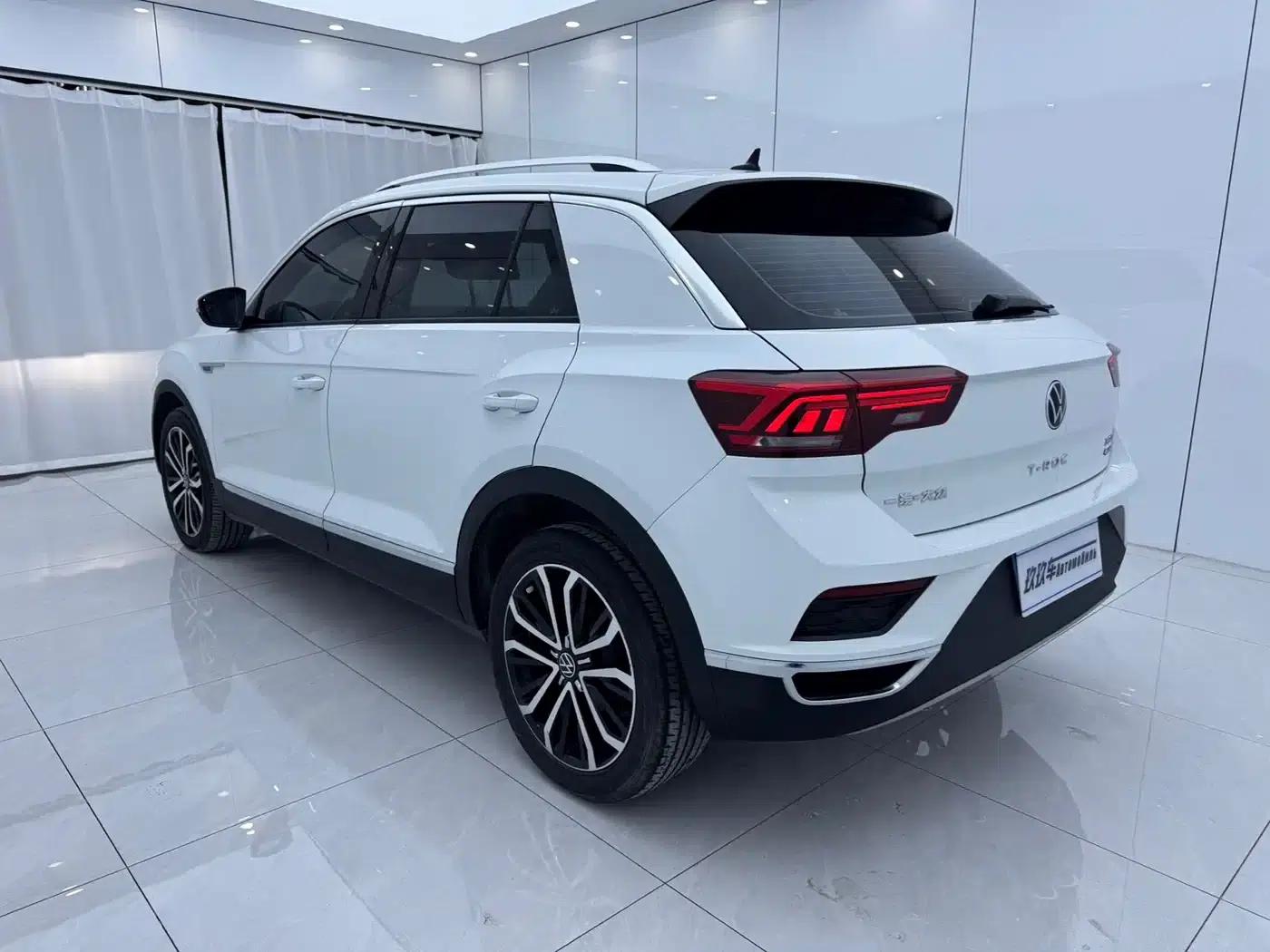 T-ROC 2021 Facelift 280TSI DSG 2WD Luxury Intelligent Edition — миниатюра 6