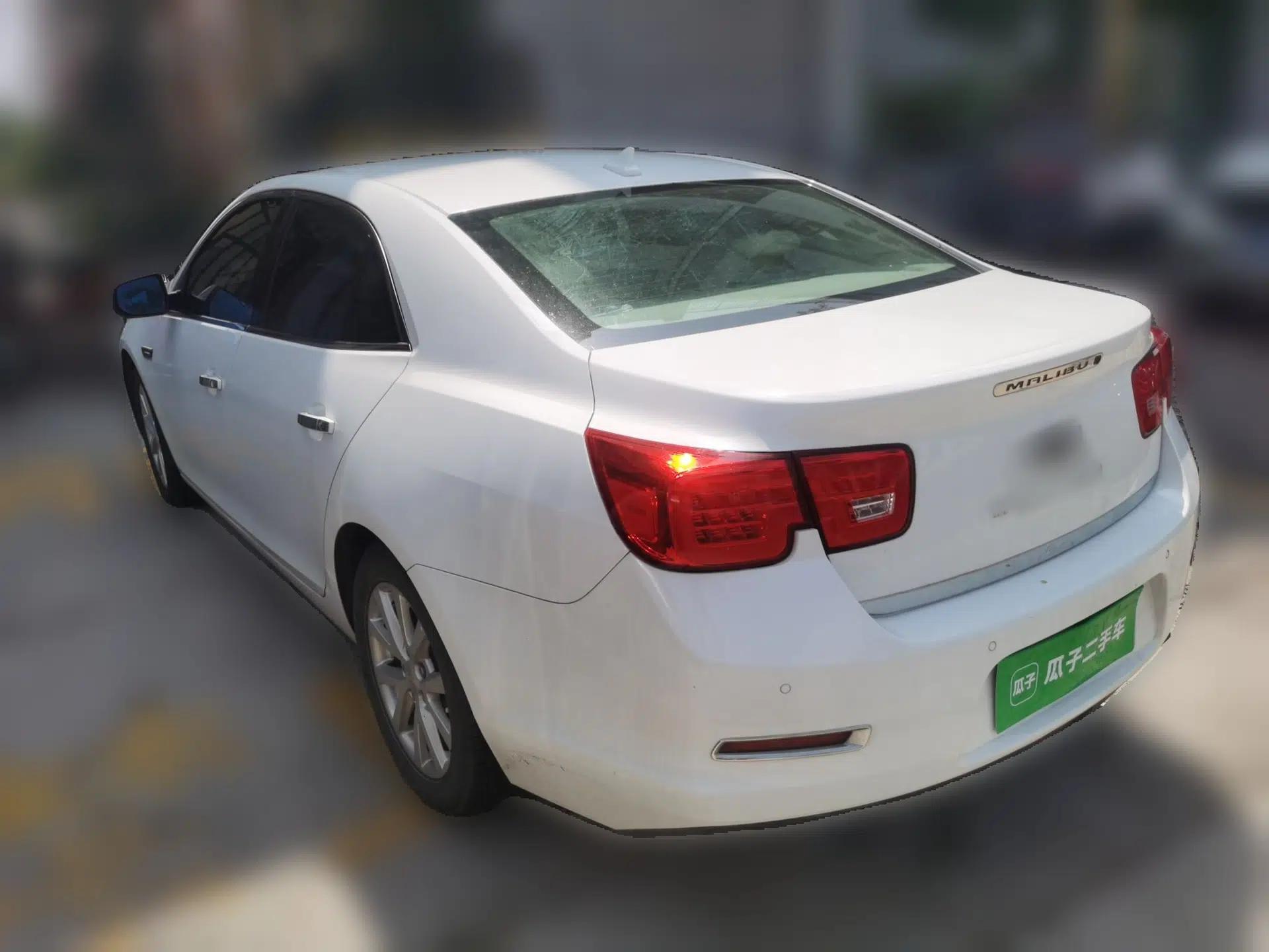 Chevrolet Malibu 2014 2.0L Automatic Luxury Edition — миниатюра 4