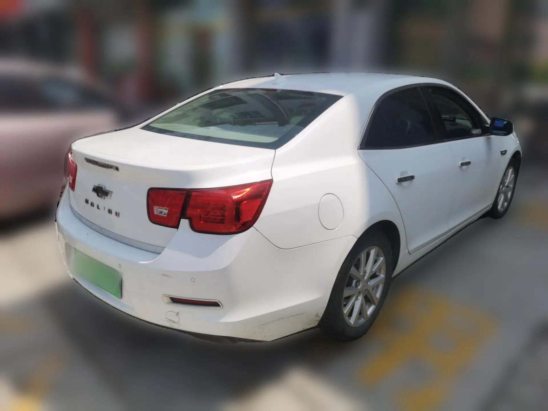 Chevrolet Malibu 2014 2.0L Automatic Luxury Edition — миниатюра 6