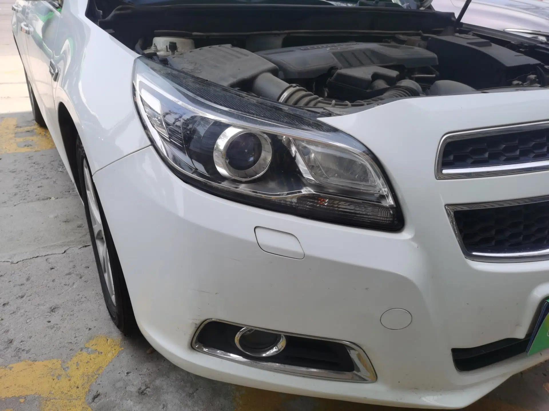 Chevrolet Malibu 2014 2.0L Automatic Luxury Edition — миниатюра 7