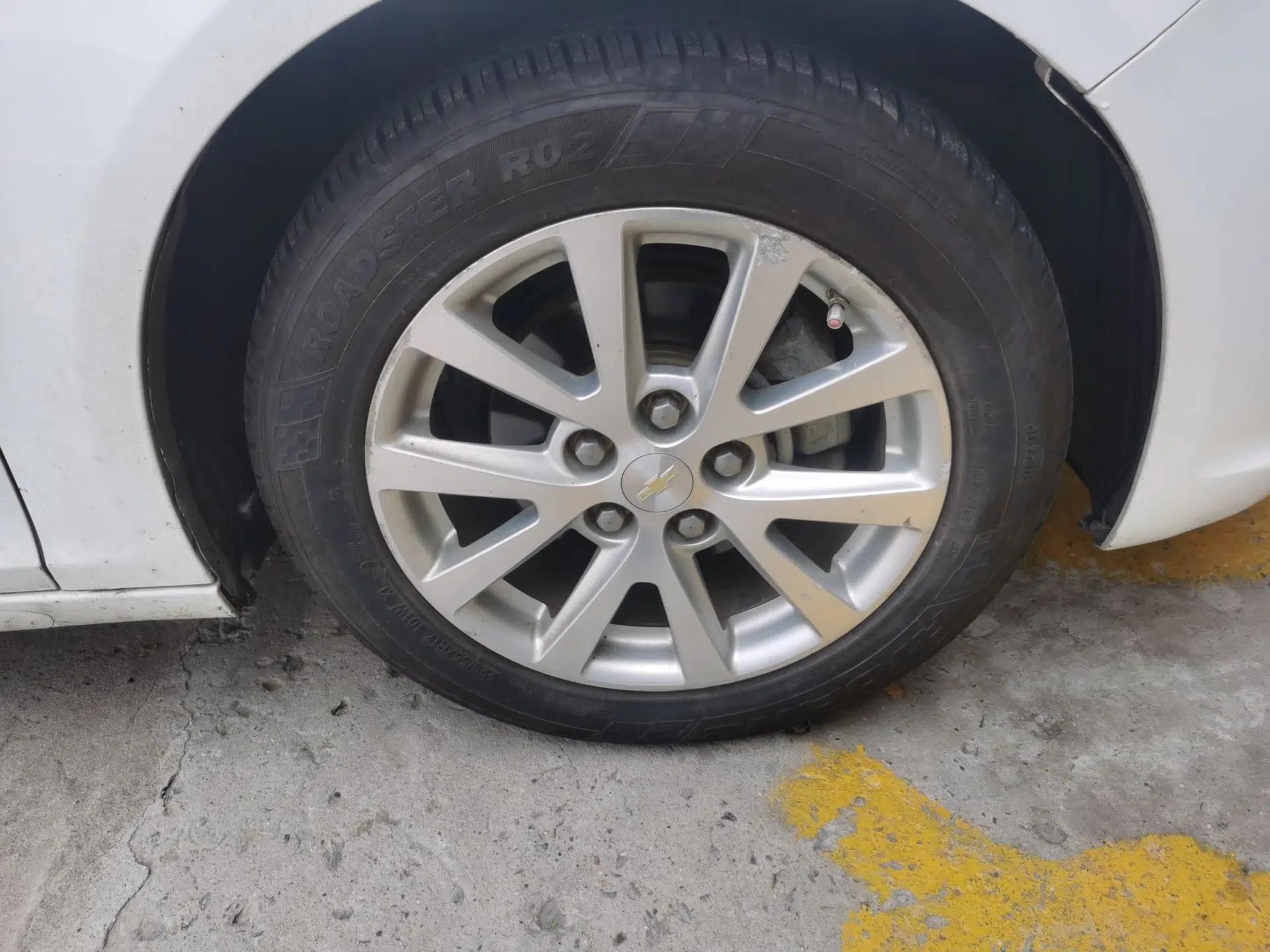 Chevrolet Malibu 2014 2.0L Automatic Luxury Edition — миниатюра 8