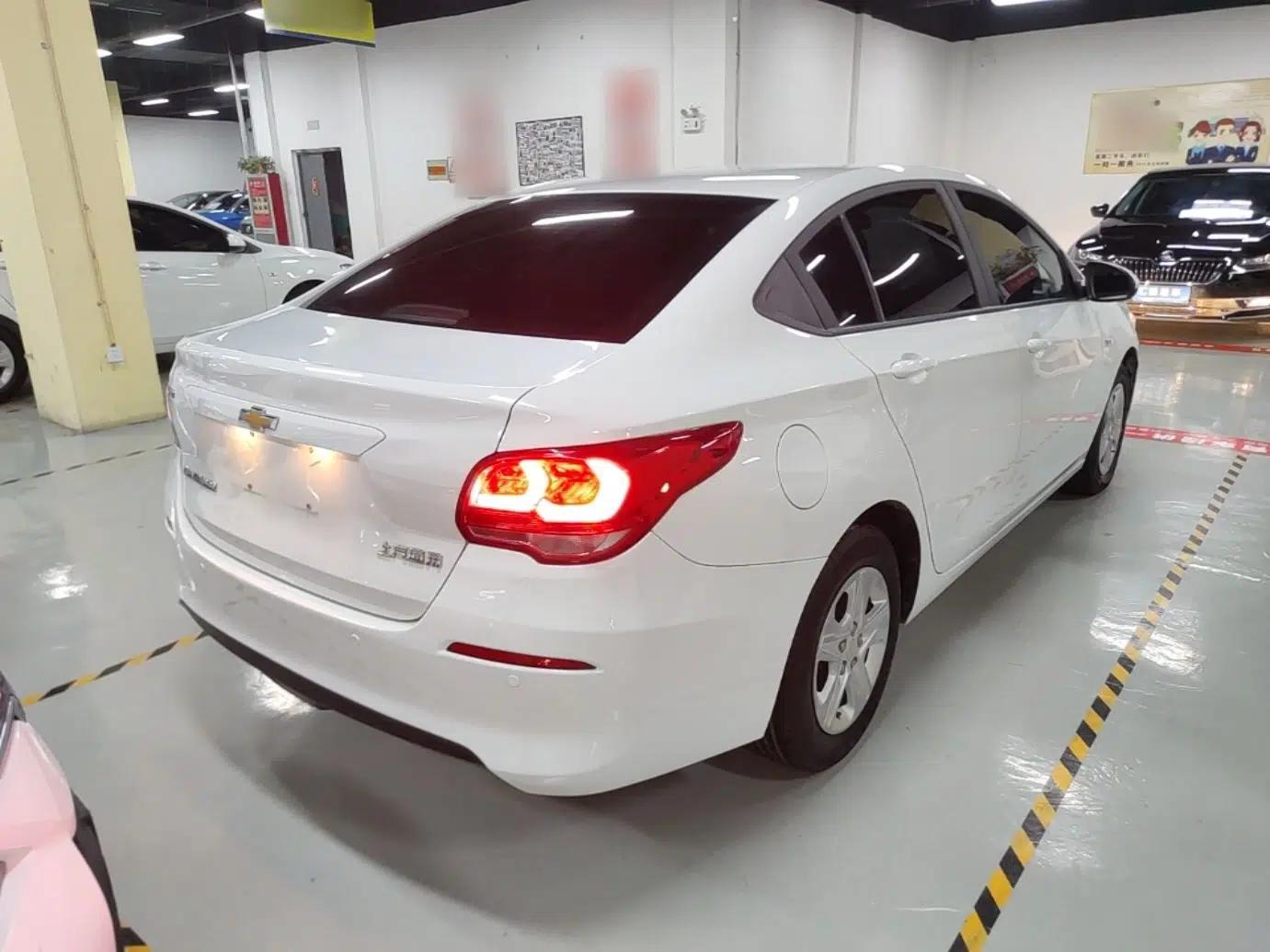 Chevrolet Cavalier 2019 320 Automatic Enjoyment Edition — миниатюра 6