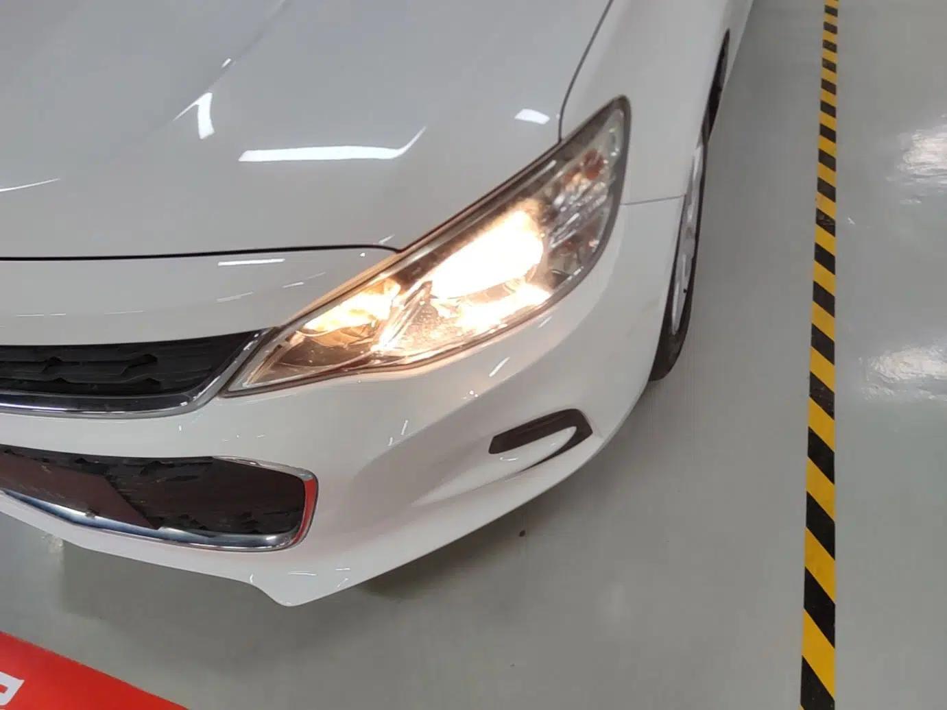Chevrolet Cavalier 2019 320 Automatic Enjoyment Edition — миниатюра 8