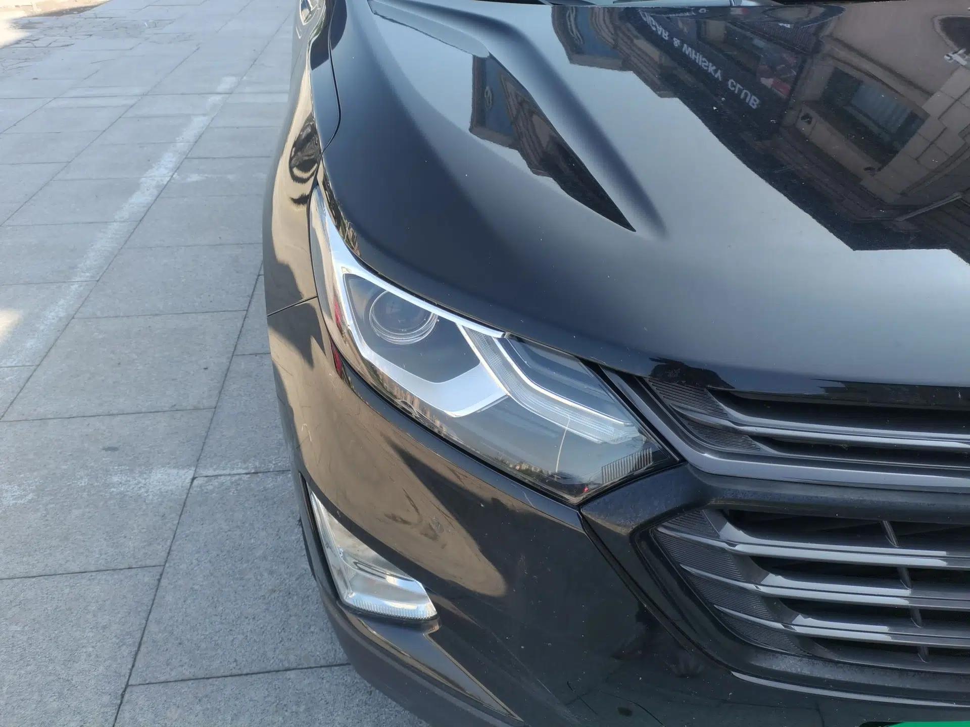 Chevrolet Equinox 2018 RS 550T Automatic All-Wheel-Drive Boundary Edition — миниатюра 7