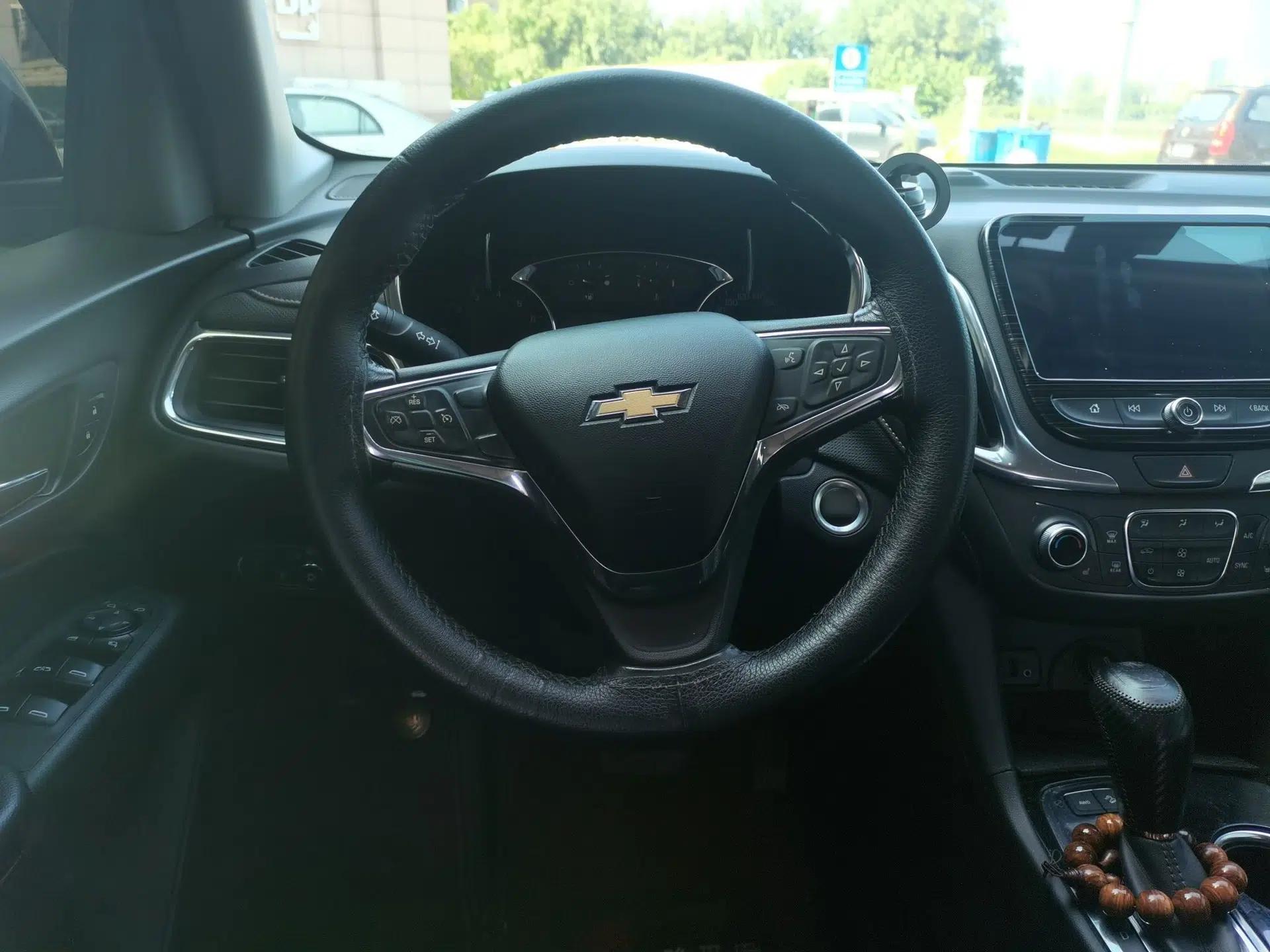 Chevrolet Equinox 2018 RS 550T Automatic All-Wheel-Drive Boundary Edition — миниатюра 10