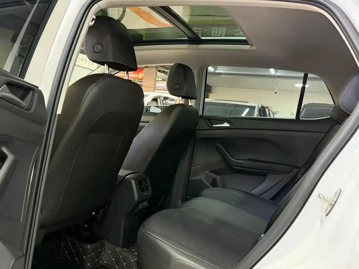 2021 Volkswagen T-Cross 1.5L Automatic Smart Connect Edition — миниатюра 4