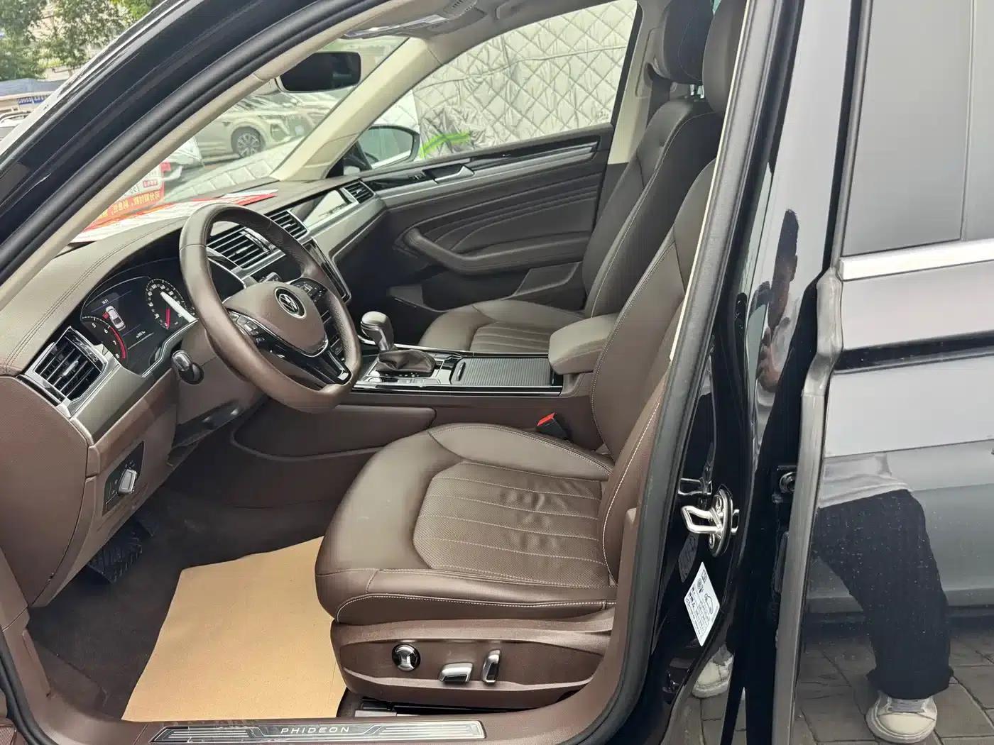 Phideon 2021 380TSI Luxury Edition — миниатюра 3