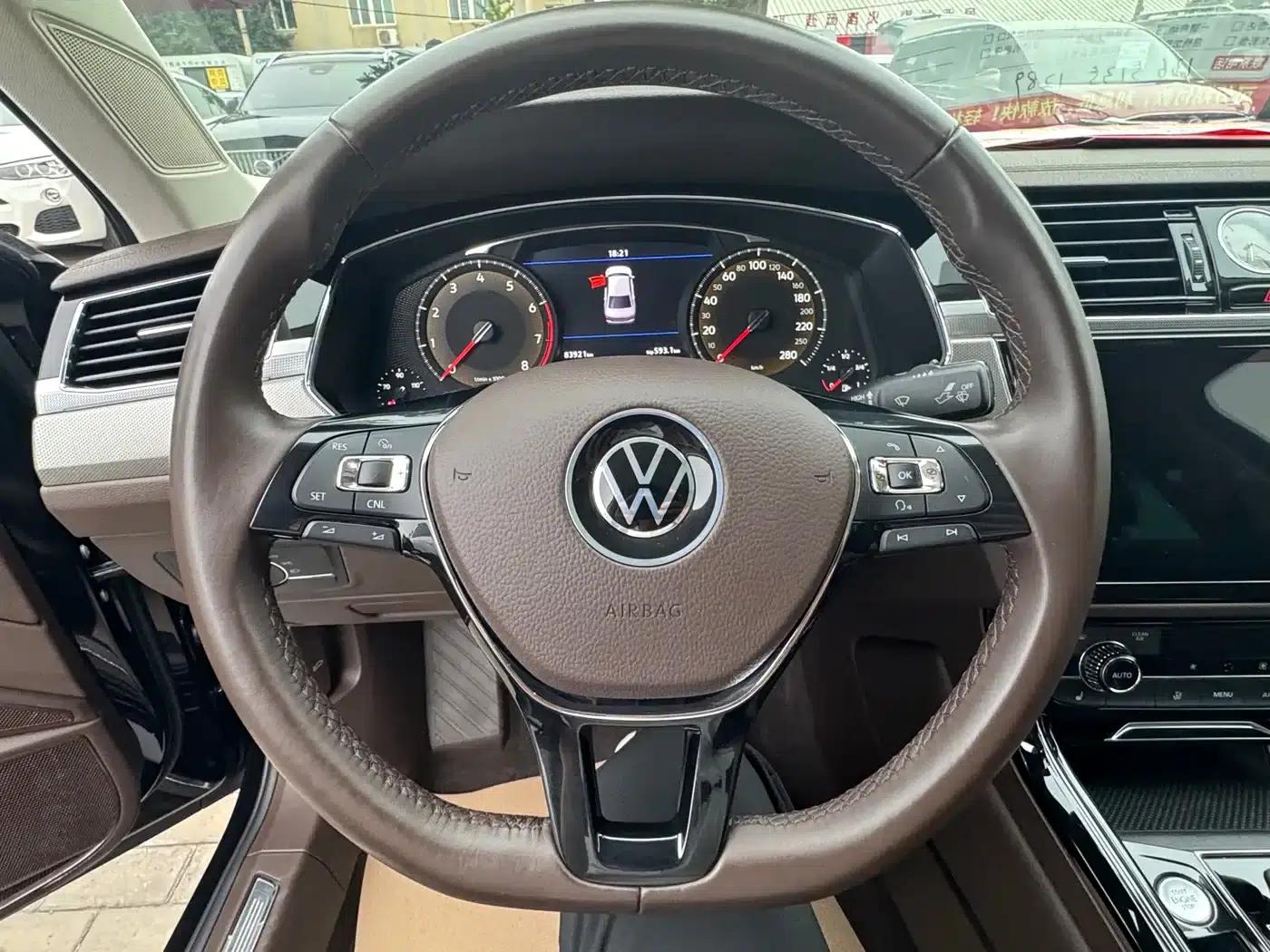 Phideon 2021 380TSI Luxury Edition — миниатюра 6