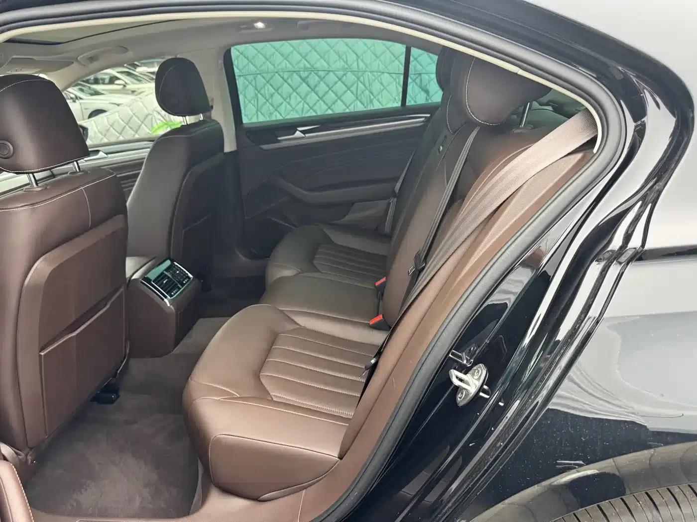Phideon 2021 380TSI Luxury Edition — миниатюра 9