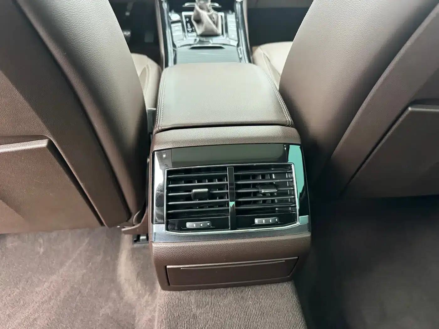 Phideon 2021 380TSI Luxury Edition — миниатюра 10