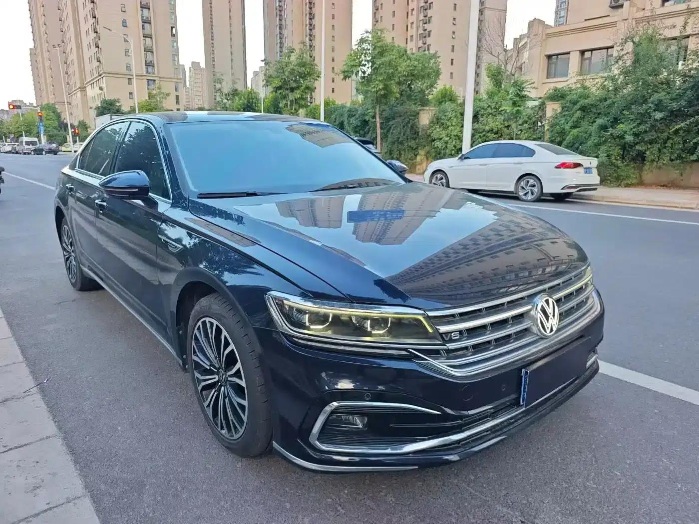 Phideon 2021 380TSI Luxury Edition — миниатюра 2