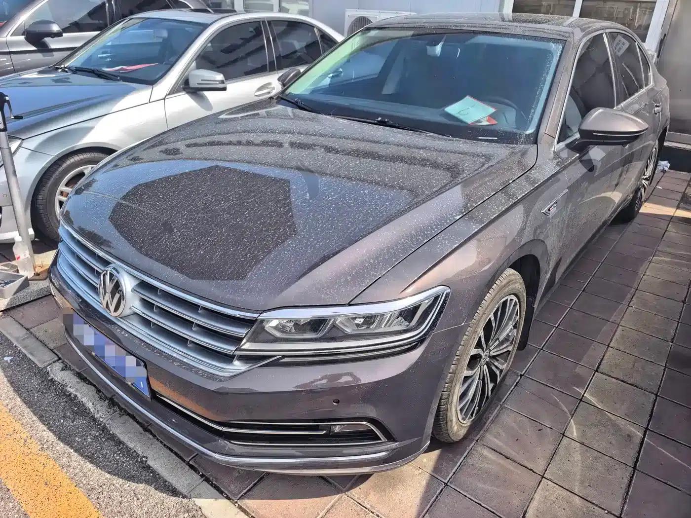 Phideon 2018 Facelift 380TSI 2WD Business Edition — миниатюра 1