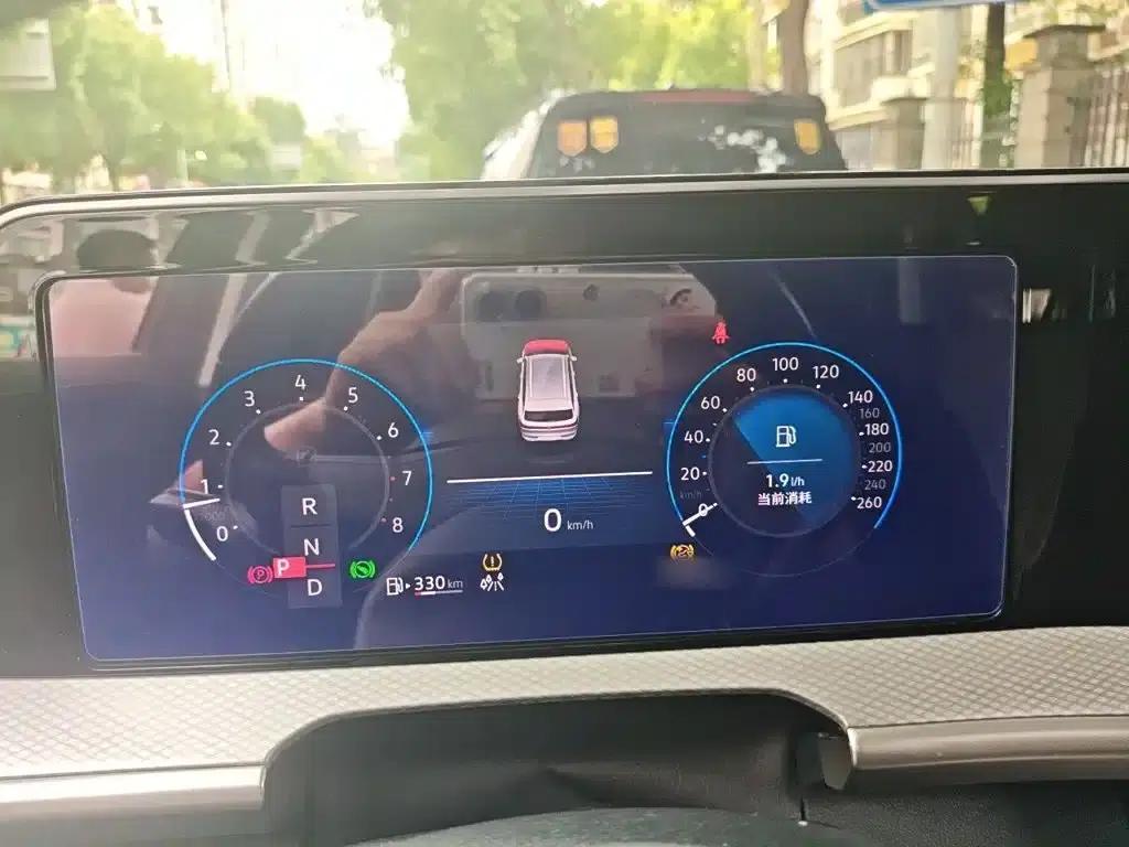 2023 Range Rover 380TSI AWD R-Line Cruiser — миниатюра 4